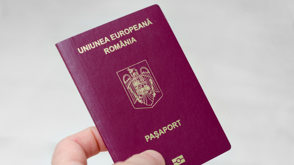 Buletin românesc anulat, perfectează un pașaport românesc